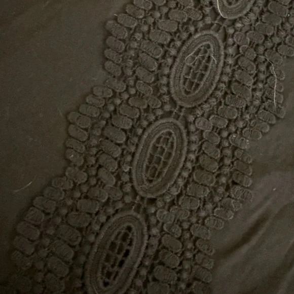 Daniel Rainn Black Blouse with Pink Floral Design - NWT - XS - Picture 6 of 8